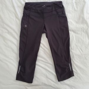 Athleta Crop Running Pants Small